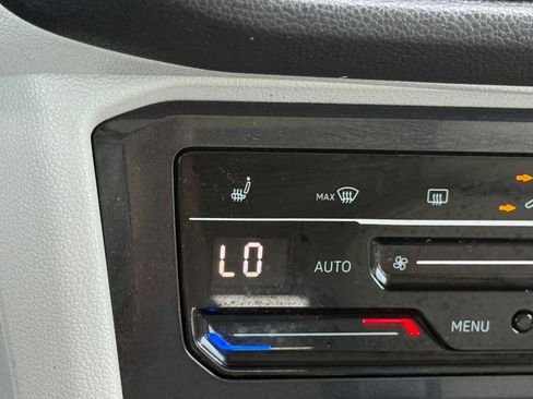 Certified 2023 Volkswagen Tiguan SE AWD/4WD image 31