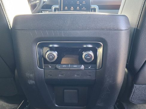 New 2026 GMC Yukon Denali w/ Denali Reserve Package image 57