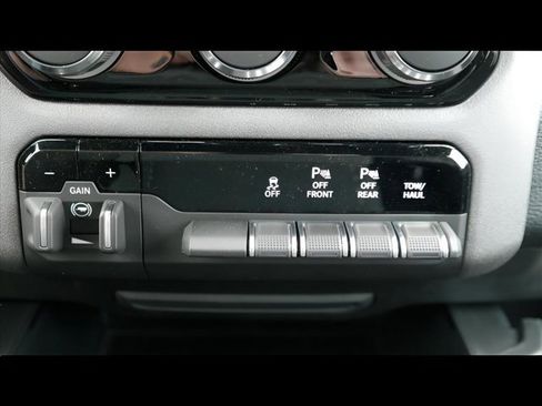 New 2025 RAM 1500 Tradesman w/ Night Edition image 18