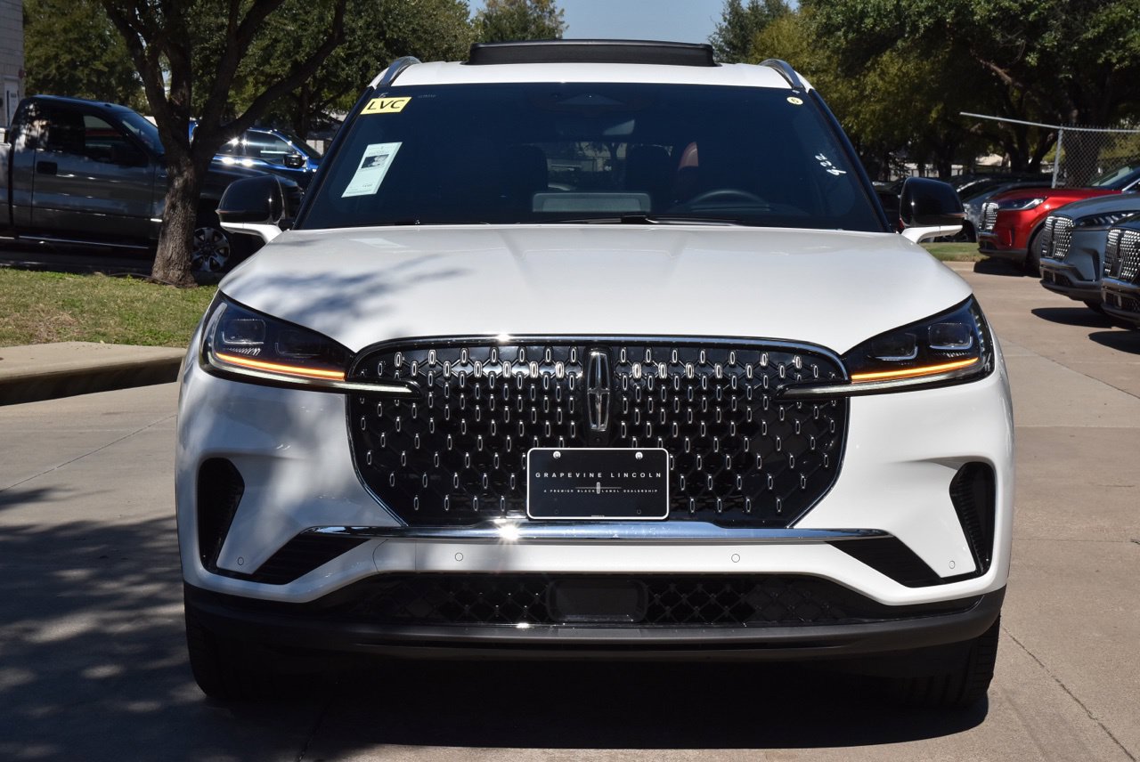 New 2027 Lincoln Aviator Reserve AWD/4WD image 2