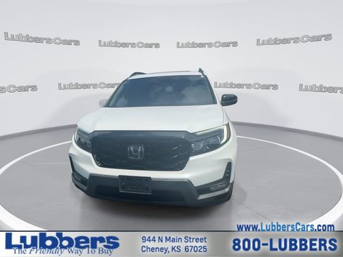 Used 2023 Honda Passport Elite image 3