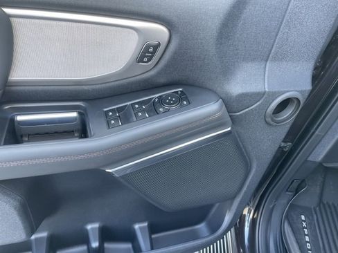 New 2025 Ford Expedition Active image 21