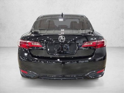 Used 2018 Acura ILX w/ AcuraWatch Plus Package FWD image 7