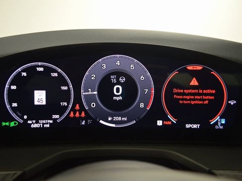 Certified 2025 Porsche Panamera image 23