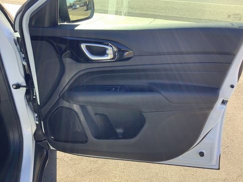 New 2026 Jeep Compass Limited image 37