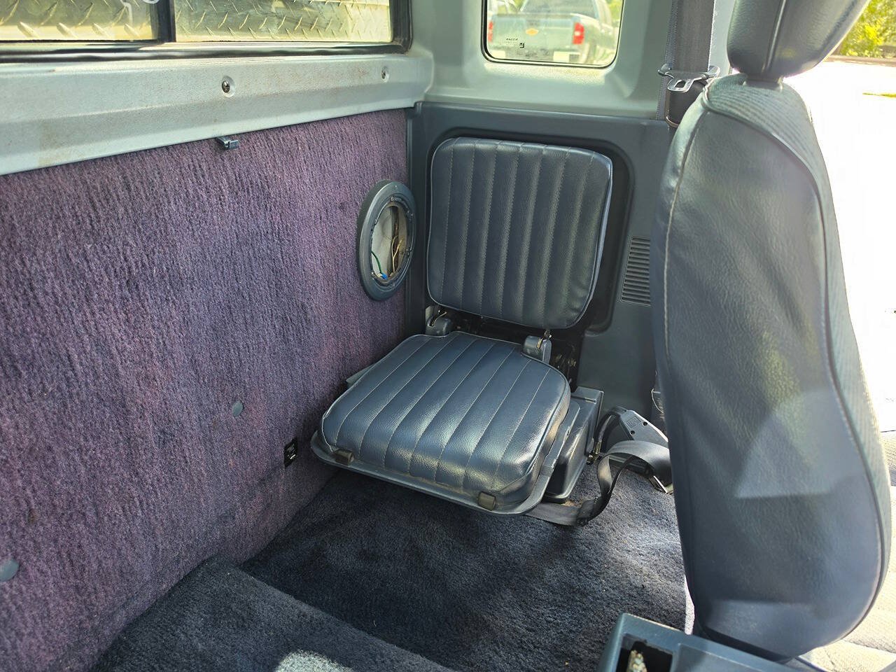 Used 1995 Nissan Pickup XE RWD image 27