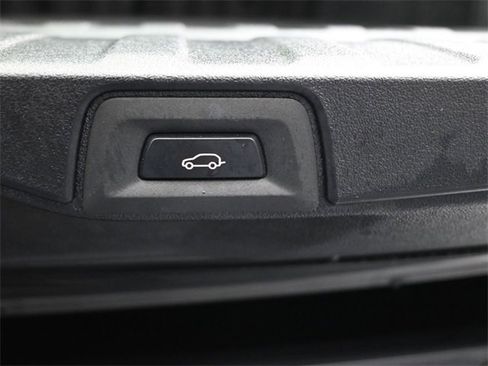 Used 2023 BMW X5 sDrive40i w/ Executive Package image 25