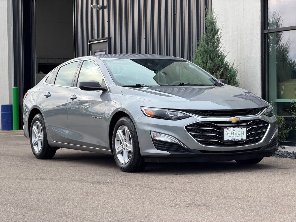 Used 2023 Chevrolet Malibu LS FWD image 4
