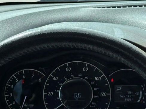 Used 2016 Nissan Versa Note SV image 27