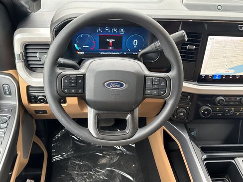 New 2026 Ford F250 XLT w/ XLT Premium Package image 15