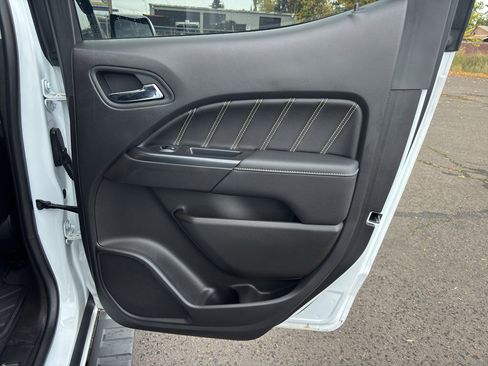 Used 2021 GMC Canyon Denali image 10