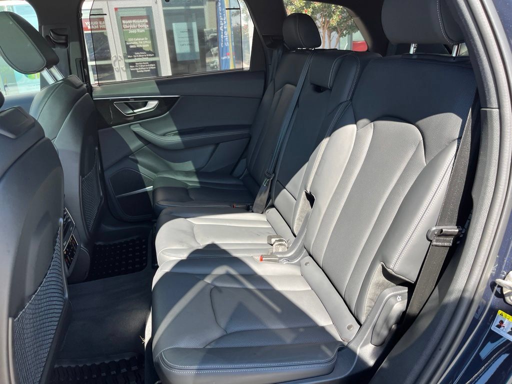 Used 2025 Audi Q7 3.0T Prestige AWD/4WD image 18