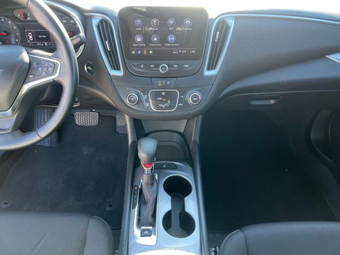 Used 2023 Chevrolet Malibu RS image 33