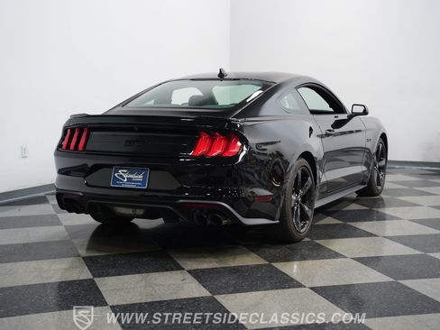 Used 2021 Ford Mustang GT w/ Black Accent Package RWD image 12