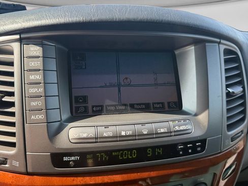 Used 2004 Lexus LX 470 4WD image 26