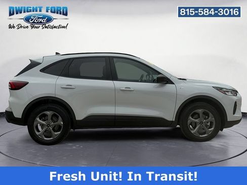Certified 2025 Ford Escape ST-Line w/ Tech Pack #1 AWD/4WD image 6