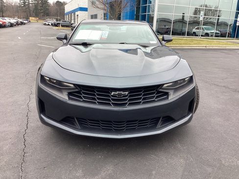 Used 2019 Chevrolet Camaro LT image 4