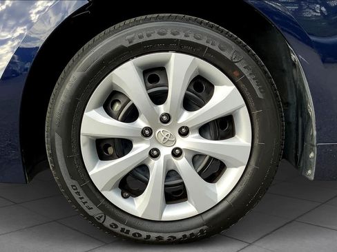 Used 2022 Toyota Corolla LE FWD image 10