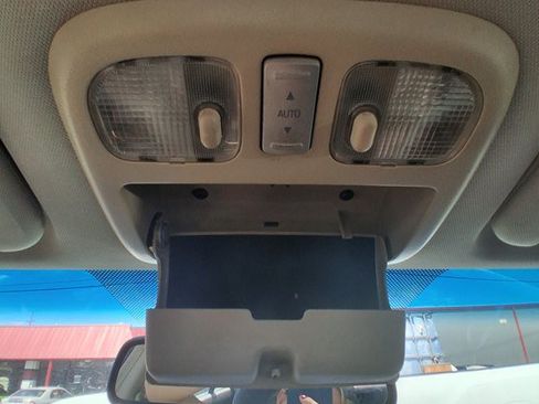 Used 2006 Lincoln Zephyr FWD image 33