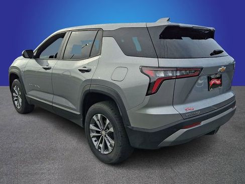 Used 2026 Chevrolet Equinox LT FWD image 6