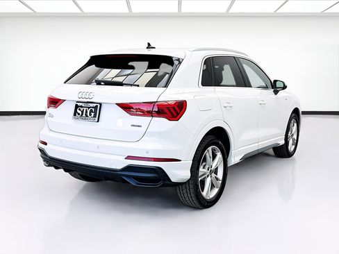 Used 2021 Audi Q3 2.0T Premium w/ Convenience Package AWD/4WD image 4