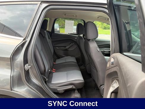 Used 2017 Ford Escape SE w/ Equipment Group 201A FWD image 29