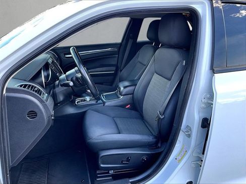 Used 2019 Chrysler 300 Touring w/ Sport Appearance Package RWD image 24