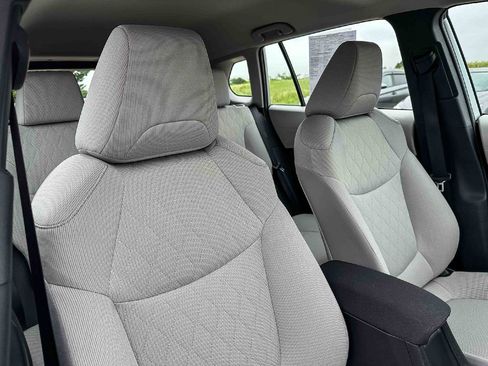 Used 2026 Toyota Corolla Cross L FWD image 23