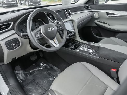 Certified 2023 INFINITI QX50 Sensory w/ Accent Package AWD/4WD image 7