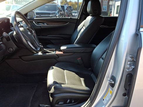 Used 2019 Cadillac XTS Luxury image 14