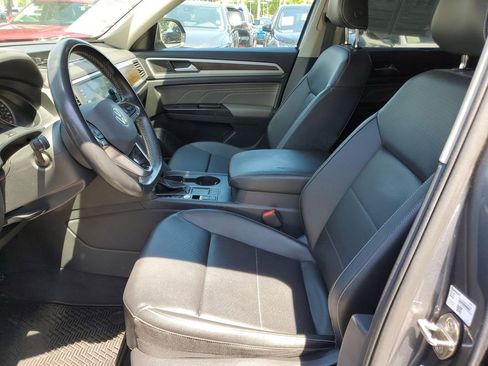 Used 2021 Volkswagen Atlas SE image 16