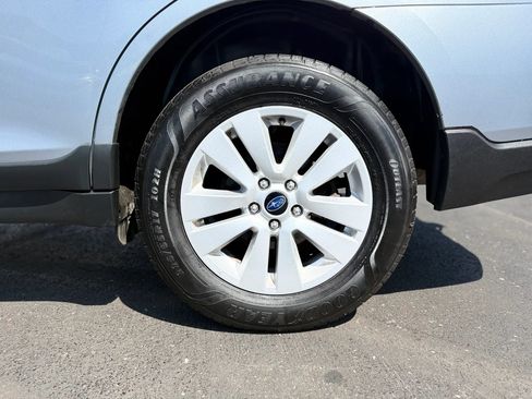 Used 2016 Subaru Outback 2.5i Premium AWD/4WD image 37