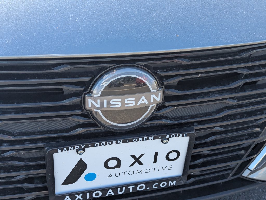Used 2025 Nissan Altima 2.5 SV FWD image 11