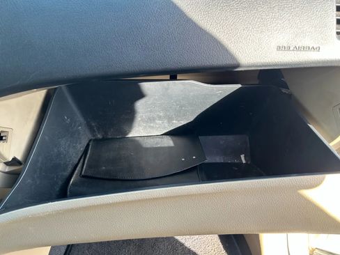 Used 2011 Toyota Highlander 2WD w/ Tech Pkg image 34