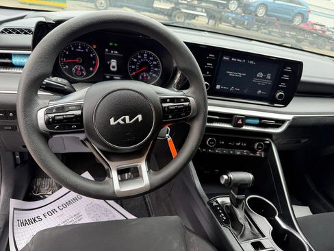Used 2022 Kia K5 LX FWD image 14