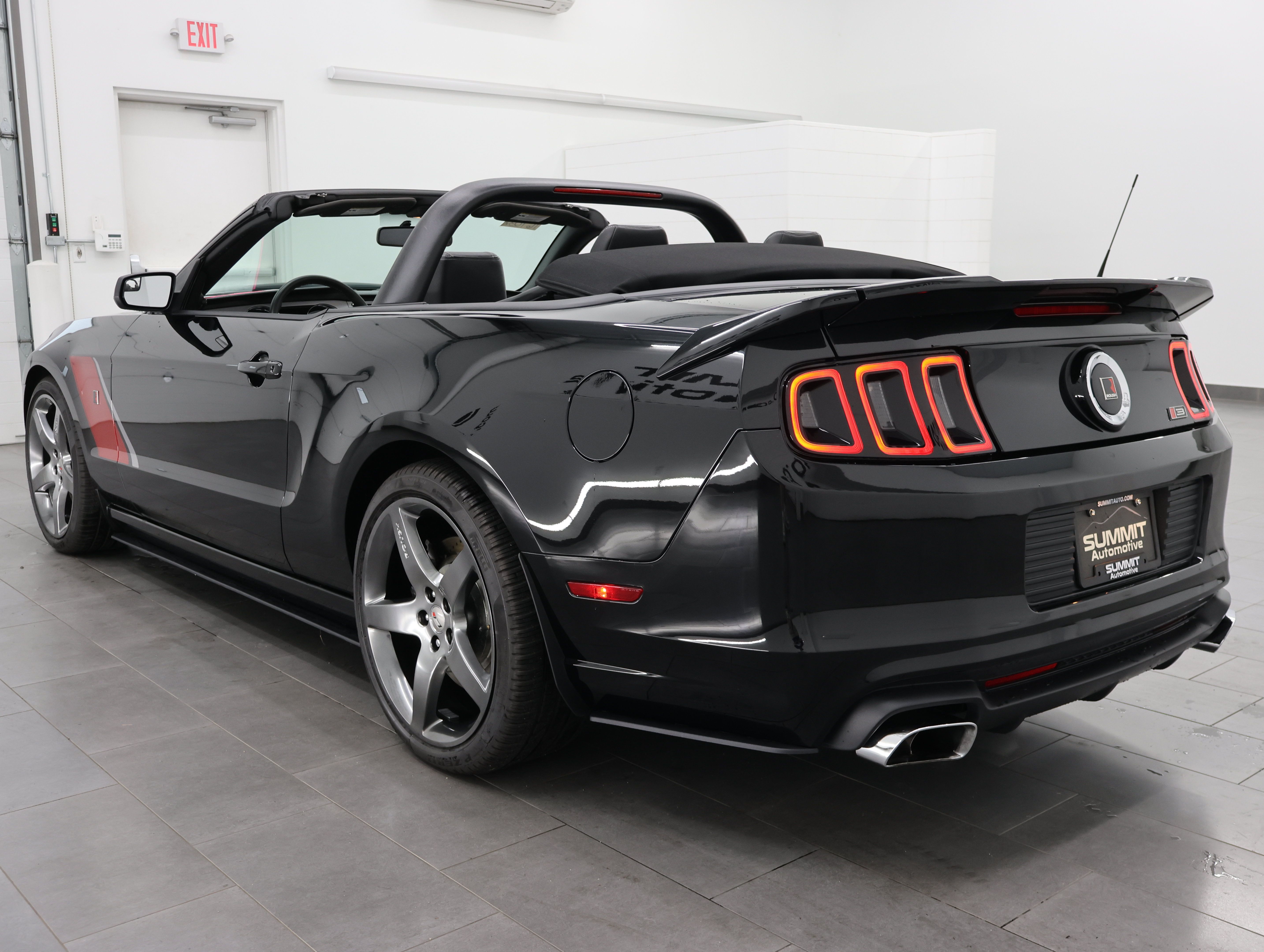 Used 2013 Ford Mustang GT Premium RWD image 6