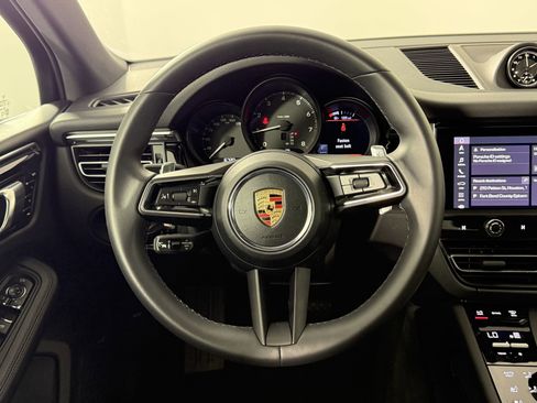New 2025 Porsche Macan image 29
