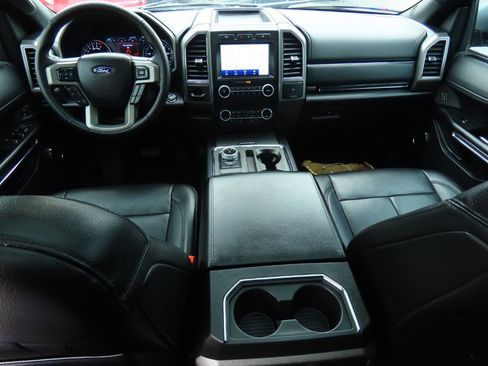 Used 2021 Ford Expedition XLT image 26