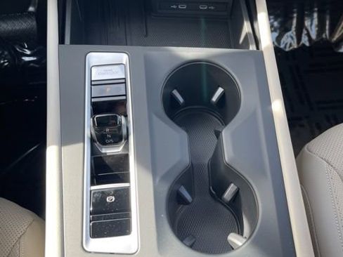 New 2026 Volkswagen Atlas SE image 12