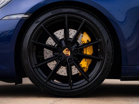 Used 2021 Porsche 911 Carrera S image 34