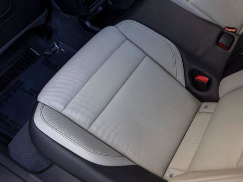 Certified 2022 Porsche Taycan 4 Cross Turismo image 83