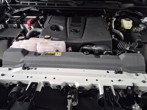 New 2026 Toyota Tundra SR5 image 10