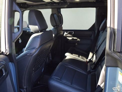 New 2025 Ford Bronco Badlands image 5