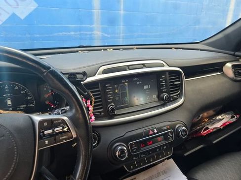 Used 2019 Kia Sorento SX FWD image 16