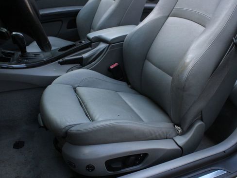 Used 2007 BMW 328i Convertible RWD image 17