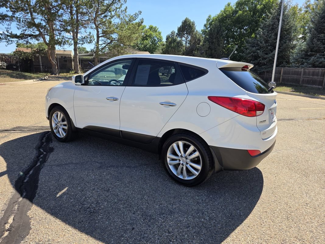 Used 2013 Hyundai Tucson Limited w/ Premium Pkg FWD image 3