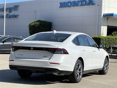 New 2025 Honda Accord EX-L image 4