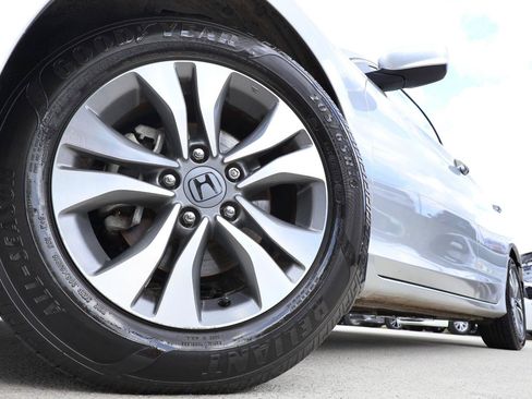 Used 2013 Honda Accord LX image 23