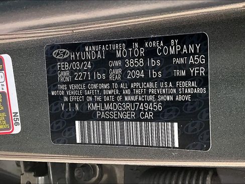 Certified 2024 Hyundai Elantra SEL FWD image 33