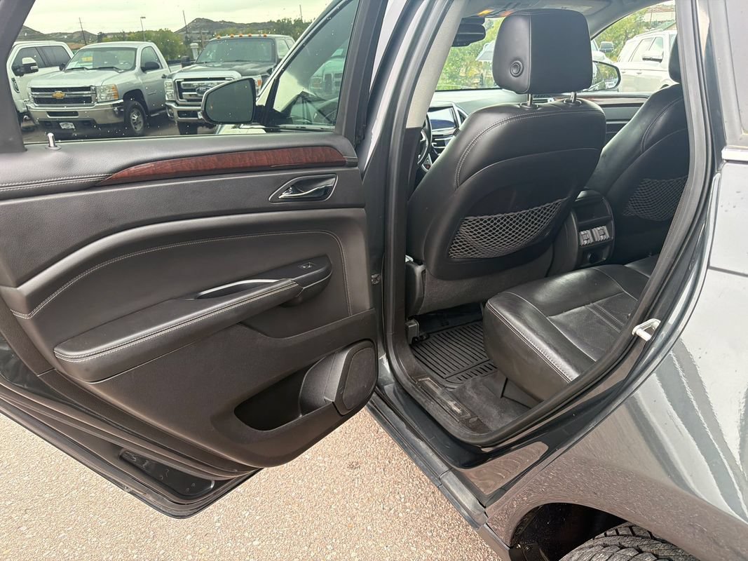 Used 2016 Cadillac SRX Performance w/ Driver Awareness Package AWD/4WD image 11